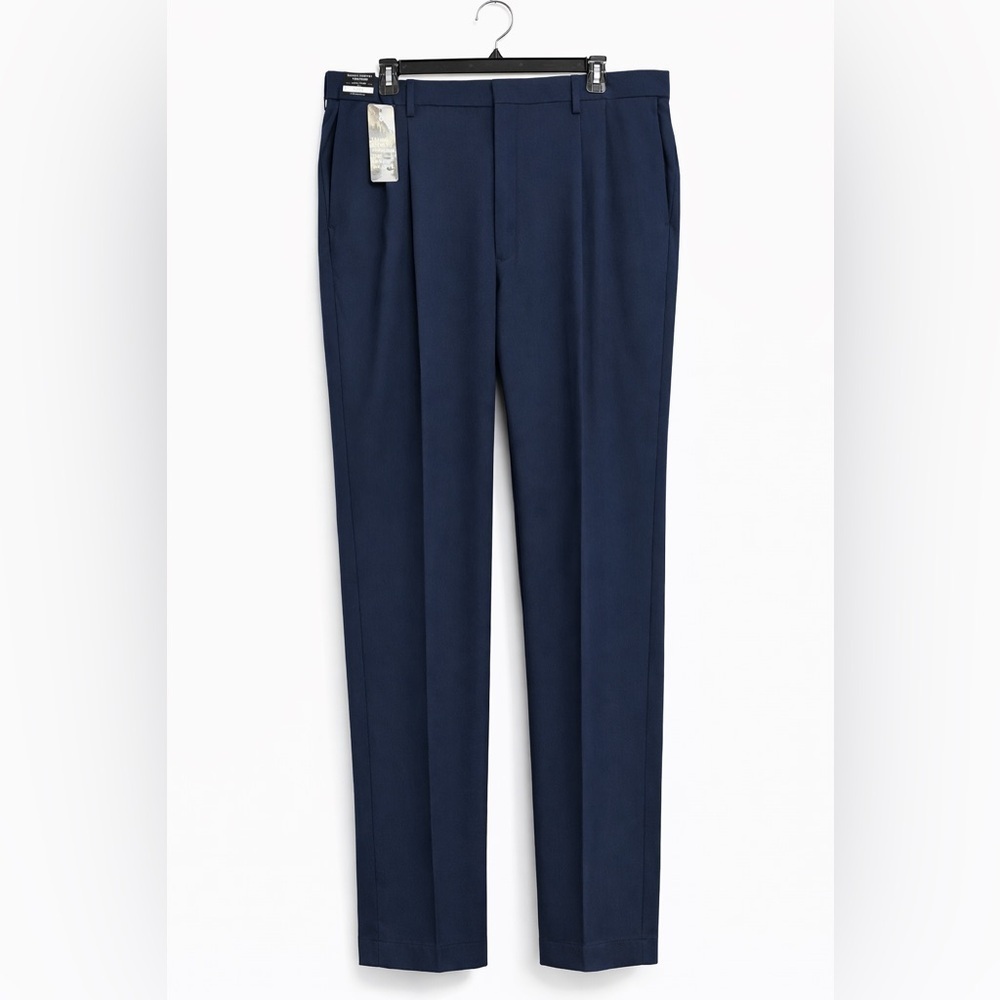 Haggar Men's Dress Pants Straight Fit Performance Stria Size 32x30 Navy NWT